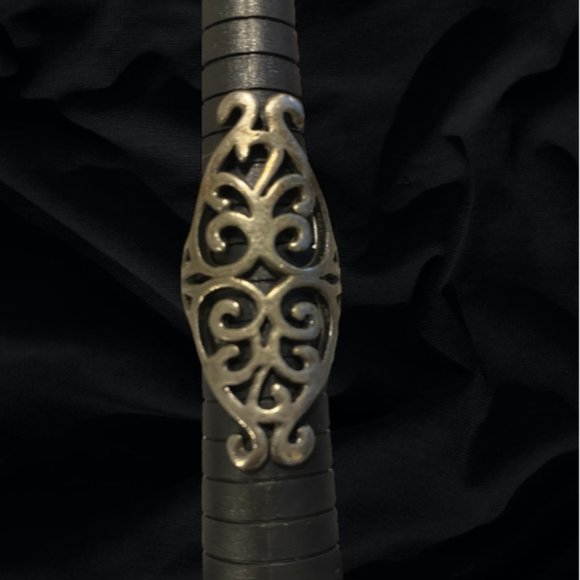 VINTAGE RING -- Silver Scroll Ring, Oversized, Goth - Picture 7 of 8